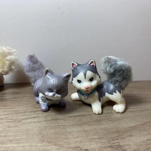 1990s Littlest Pet Shop Tonka Kenner Beethoven Dog Fluffy Tails Mom with Baby - Picture 3 of 5